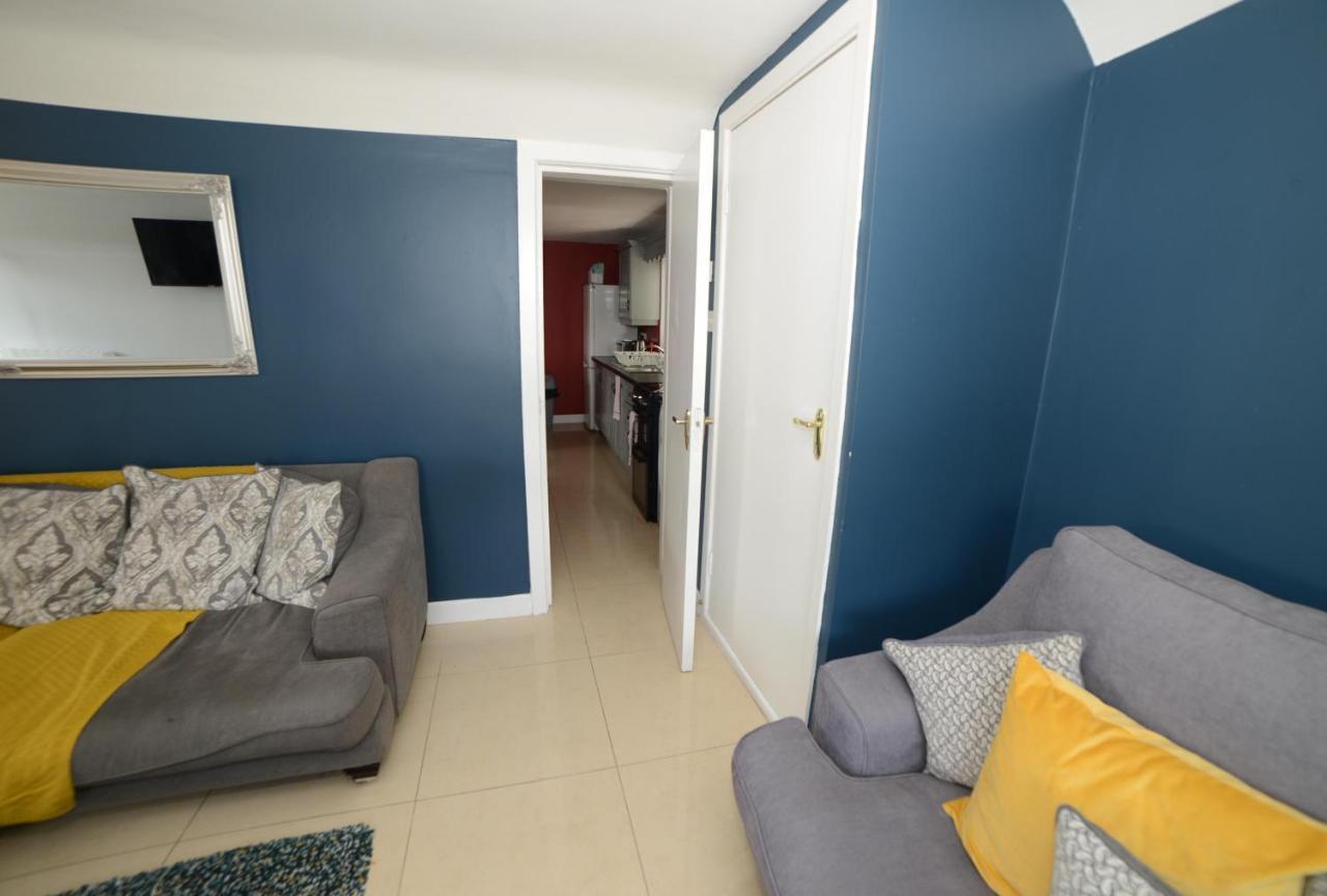 Вилла Notting Hill West In The Heart Of Westport Town Экстерьер фото
